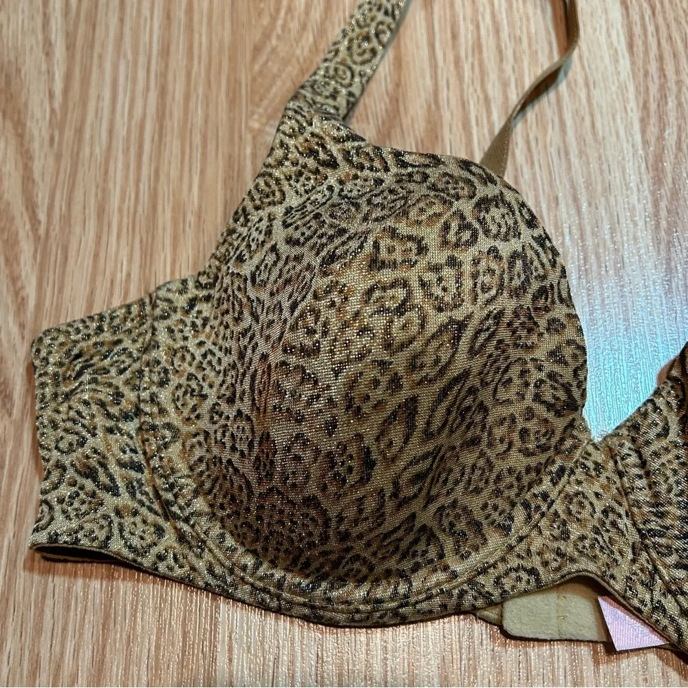 Vintage Y2K Victoria's Secret cheetah bra‎ 36B